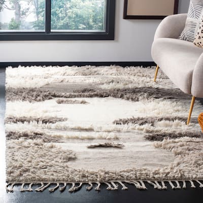 SAFAVIEH Hand-knotted Kenya Hilligje Southwestern Tribal Wool Rug