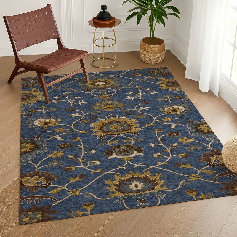 Machine Washable Indoor/ Outdoor Traditional Luna Chantille Rug