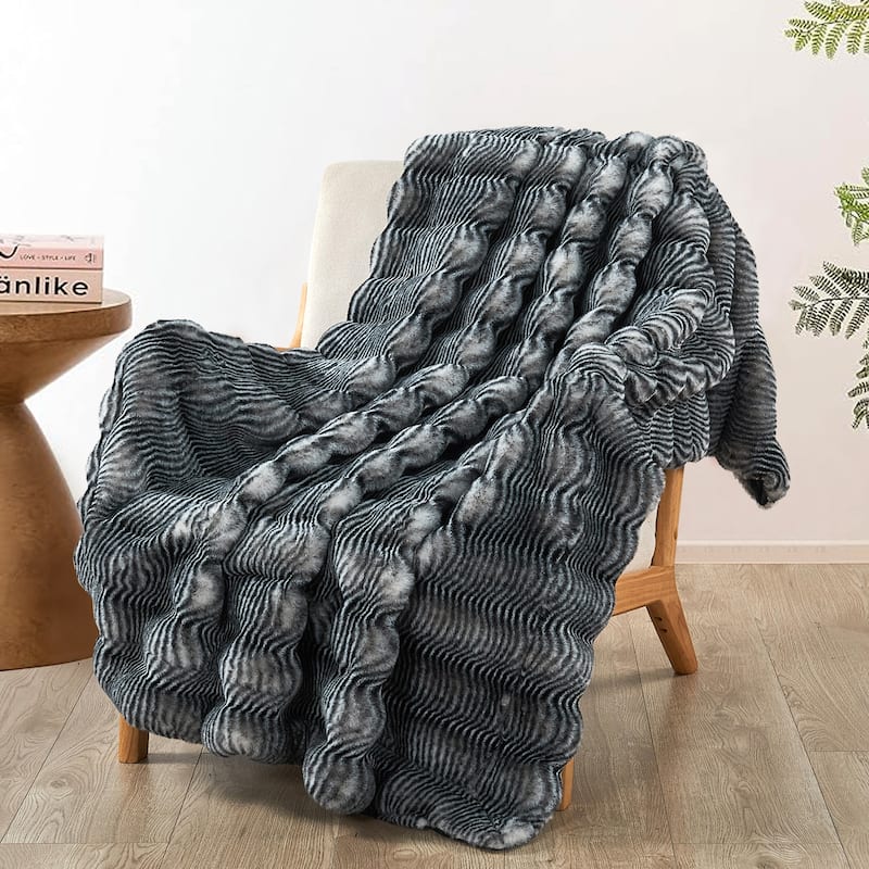 Thick StripeRabbit FauxFur Throw Fuzzy Soft Plush Blanket for Sofa - 50" x 60" - Black