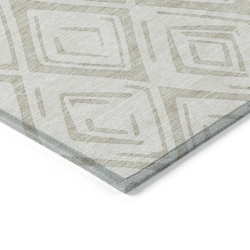 HomeRoots Geometric Transitional Rectangle Outdoor Rug