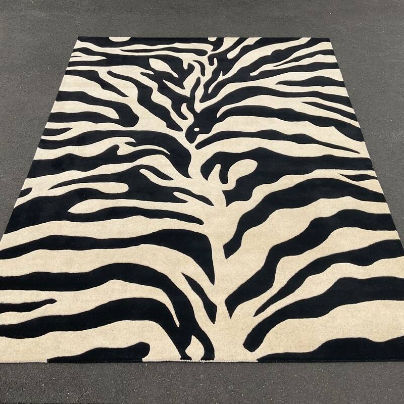 HERAT ORIENTAL Handmade Tibetan Zebra Wool Rug Collection - 8' x 10'