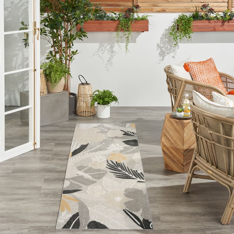 Nourison Suncoast Indoor/Outdoor Floral Area Rug. - 2' x 6' - Grey