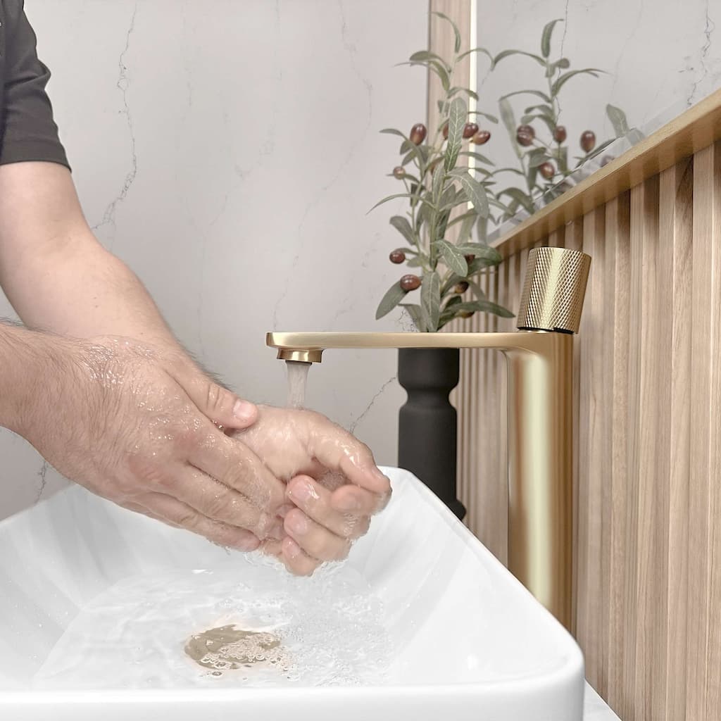 Stylish Nessa Single Handle Ht 12 1/2" Vessel Bathroom Faucet B-122