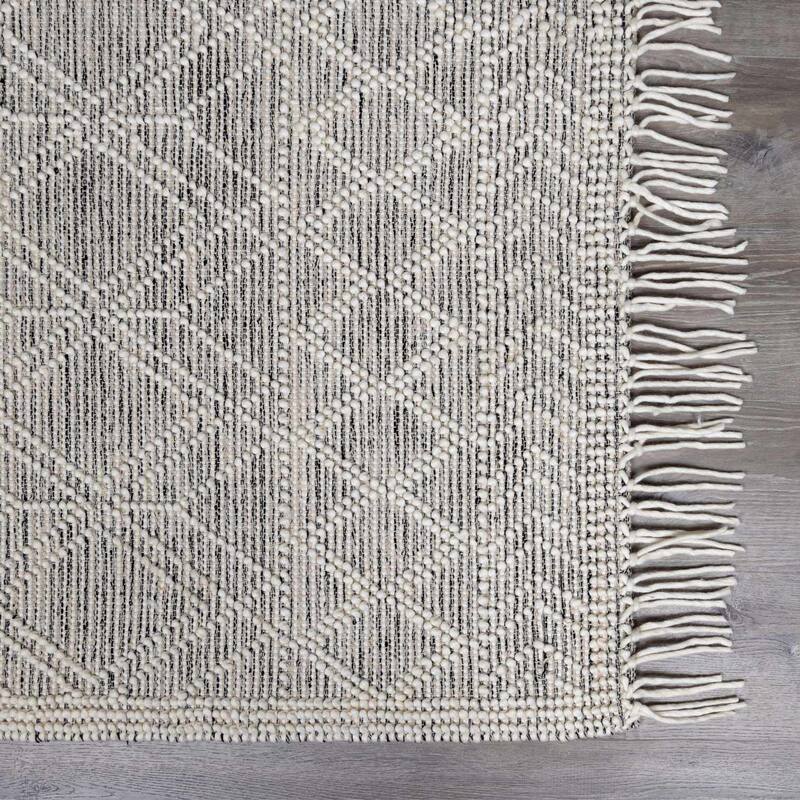 Hauteloom Arnside Living Room, Bedroom Area Rug - Ivory, Pink - 2'3" x 3'9"