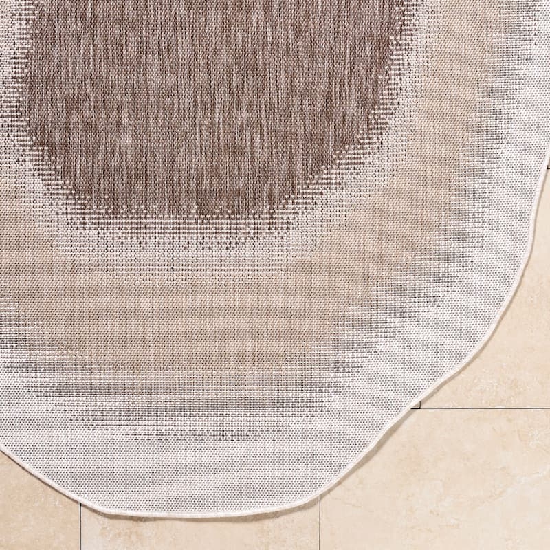 Livabliss Miami Beach Traditional Indoor/Outdoor Area Rug