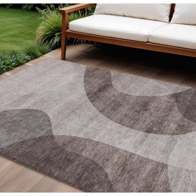 HomeRoots Abstract Transitional Rectangle Outdoor Rug - 10' X 14'