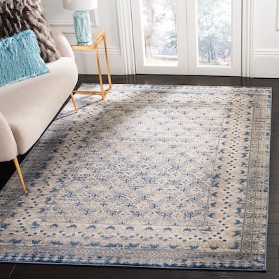 SAFAVIEH Brentwood Gusta Traditional Oriental Rug - Light Grey/Blue - 5'3" x 7'6"