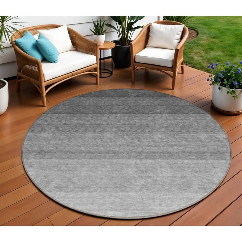 HomeRoots Ombre Transitional Rectangle Outdoor Rug - 8' Round