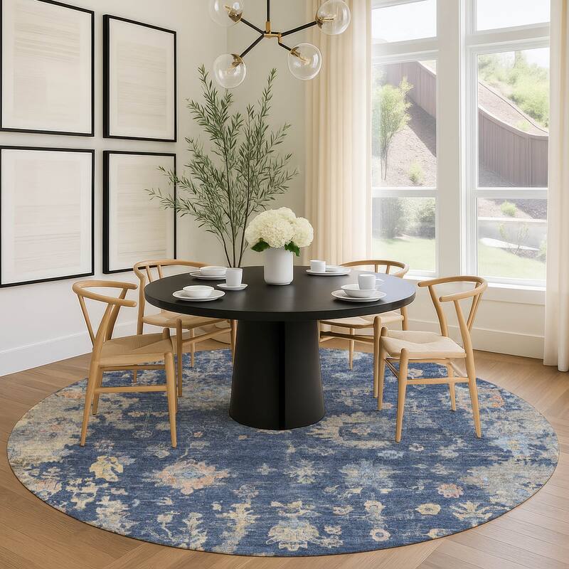 Machine Washable Indoor/ Outdoor Vintage Traditional Chantille Rug