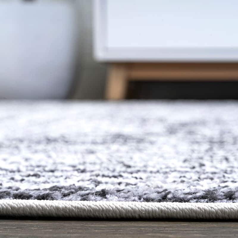 JONATHAN Y Illi Moroccan Geometric Distressed Area Rug