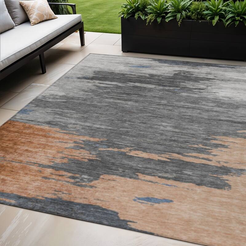 HomeRoots Abstract Transitional Rectangle Outdoor Rug - 5' X 8'