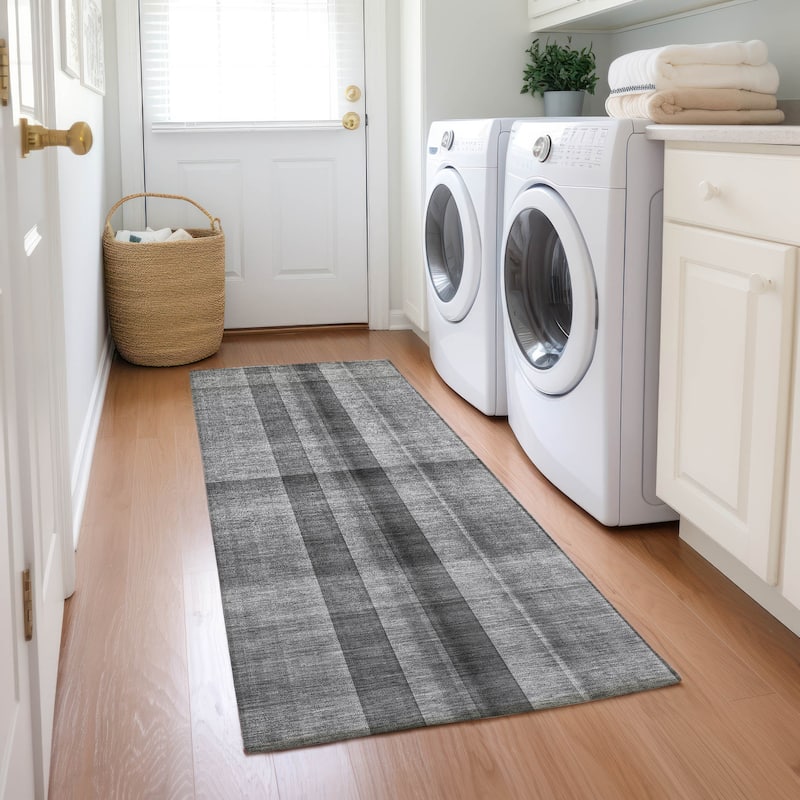 Machine Washable Indoor/ Outdoor Modern Plaid Chantille Rug - Gray - 2'3" x 7'6"