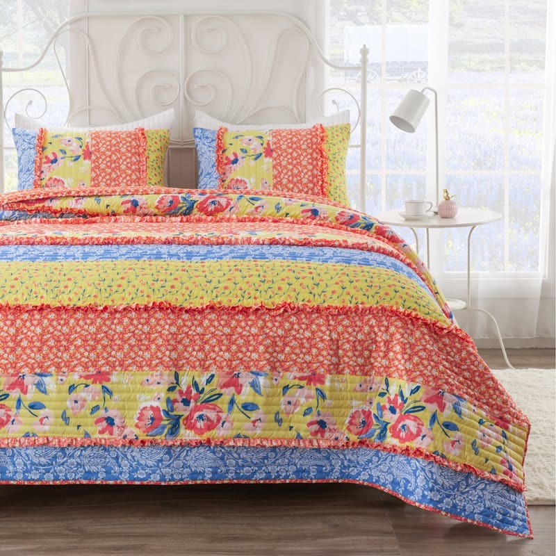 Greenland Home Fashions Skylar Ruffle-Embellished Quilt and Pillow Sham Set