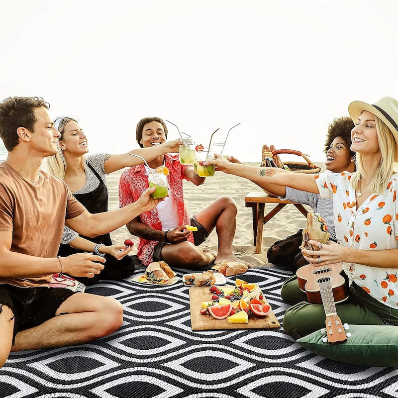 Venice Lightweight Reversible Recycled Plastic Outdoor Floor Mat/Rug