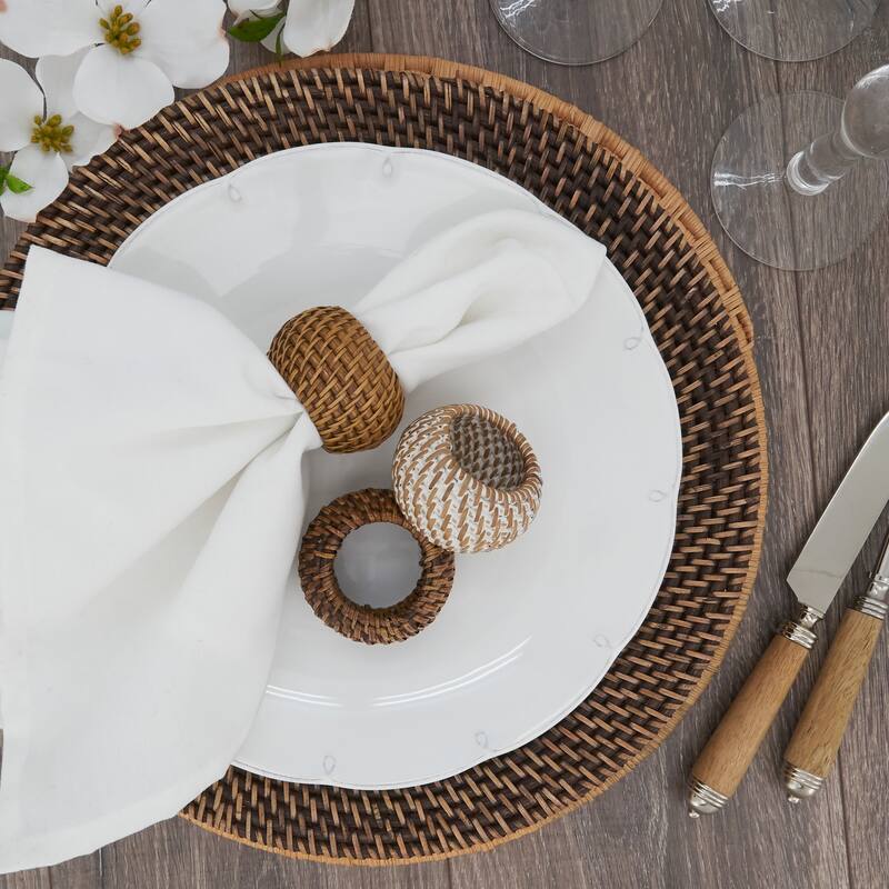 Rattan Napkin Rings With Woven Design (Set of 4)