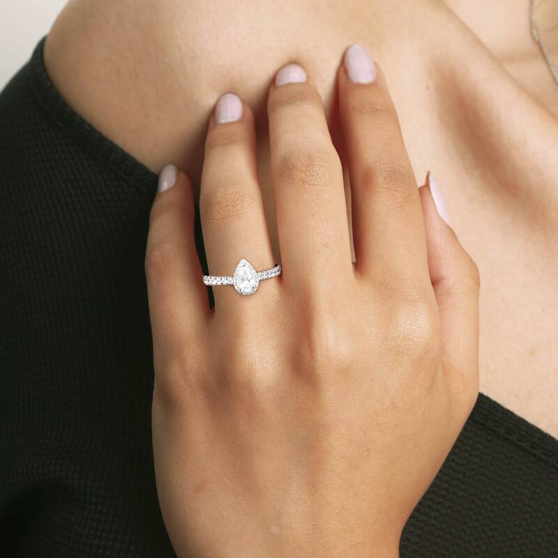 3/4ct TDW Diamond Pear Shape Halo Engagement Ring in 10k Gold for Women