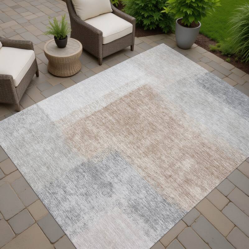 Machine Washable Indoor/ Outdoor Solid Contemporary Chantille Rug - Taupe - 2'6" x 3'10"