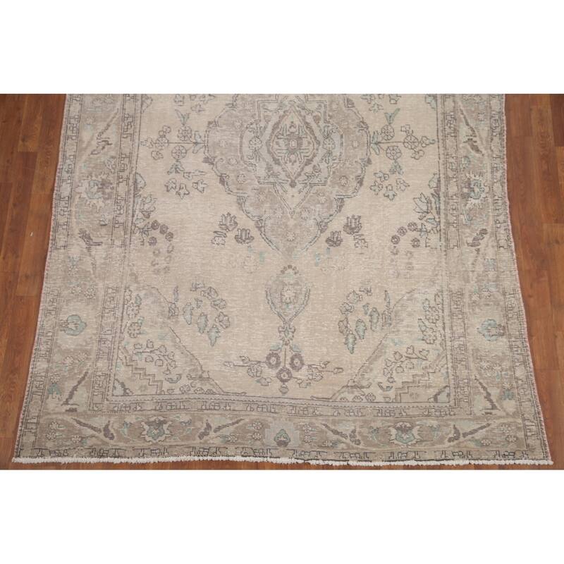 Hand Knotted Oriental 100% Wool Carpet Traditional Medallion Beige & Ivories Tabriz Area Rug - 9' 11'' X 6' 2''