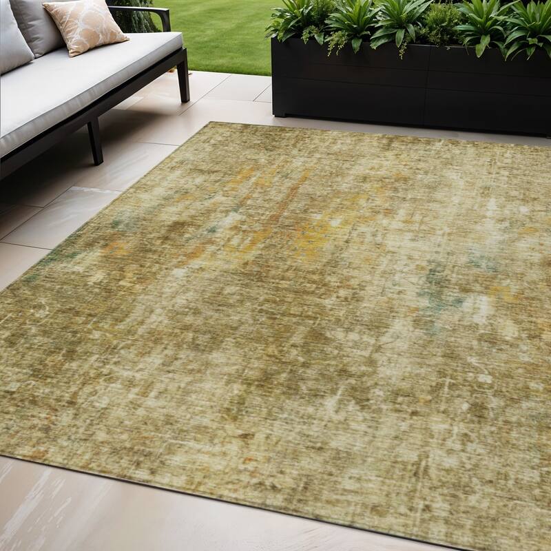 HomeRoots Abstract Transitional Rectangle Outdoor Rug - 5' X 8'