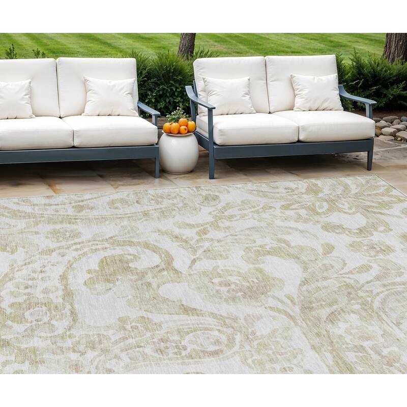 HomeRoots Paisley Transitional Rectangle Outdoor Rug - 10' X 14'