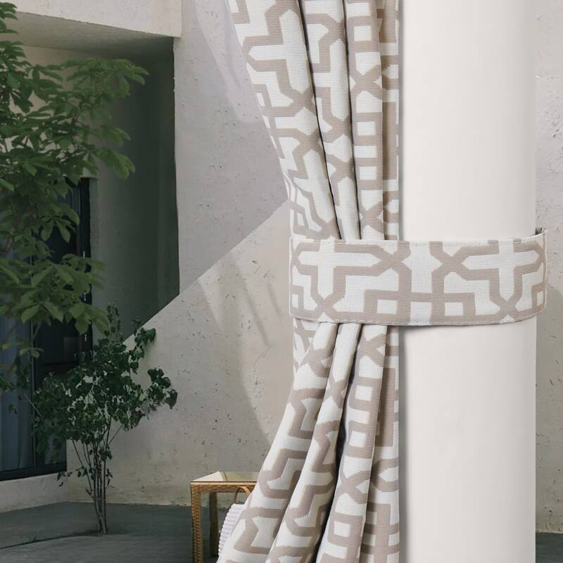 Outdoor Cabana Trellis Grommet Panel