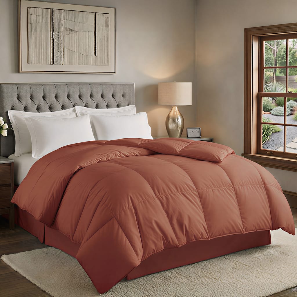 Hotel Grand Oversized 700 Thread Count White Down Comforter