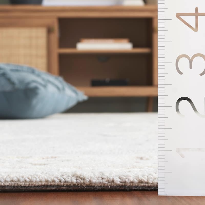 SAFAVIEH Handmade Metro Maika Wool Rug