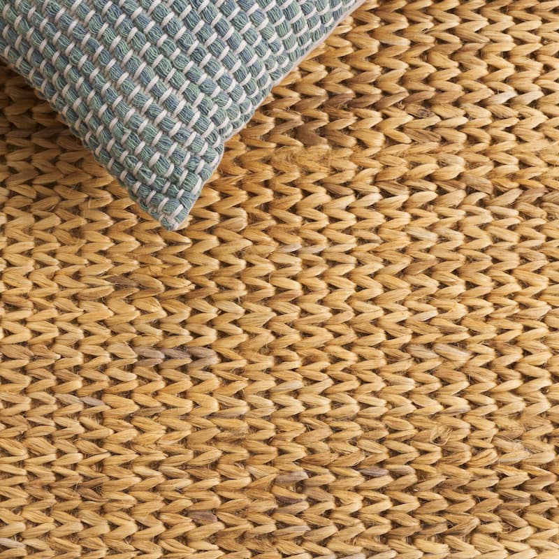 SAFAVIEH Hand-Woven Natural Fiber Shanna Casual Jute Rug