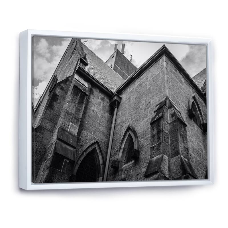 Designart "Gothic Architecture Building In Black And White" Vintage