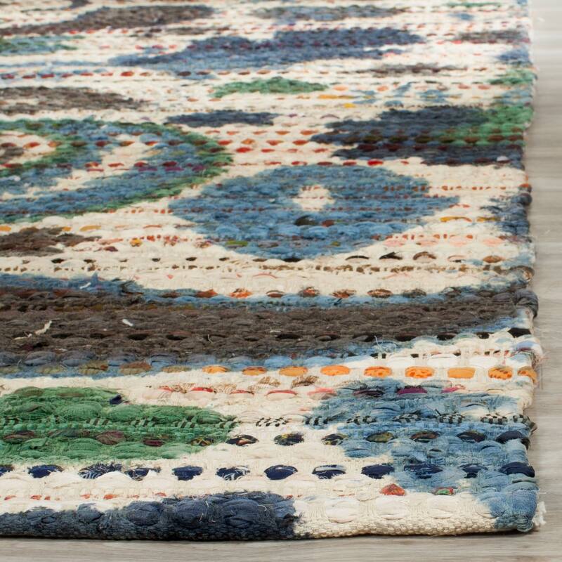 SAFAVIEH Handmade Cedar Brook Alvira Modern Cotton Rug