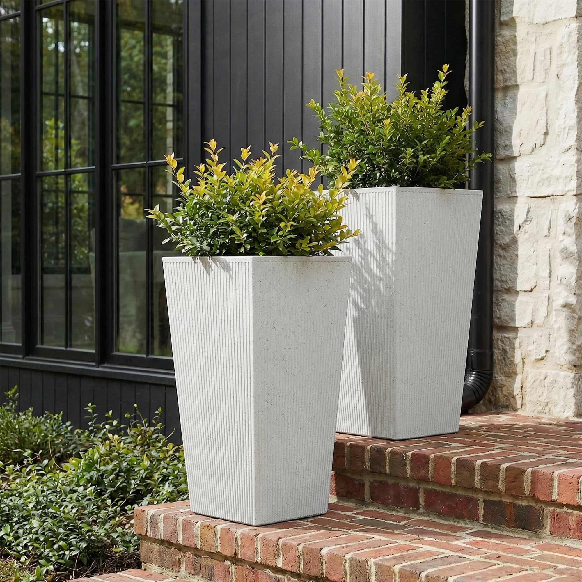 Modern Decorative Garden Pots for Indoor & Outdoor Use (Set of 2) - 28"x16"