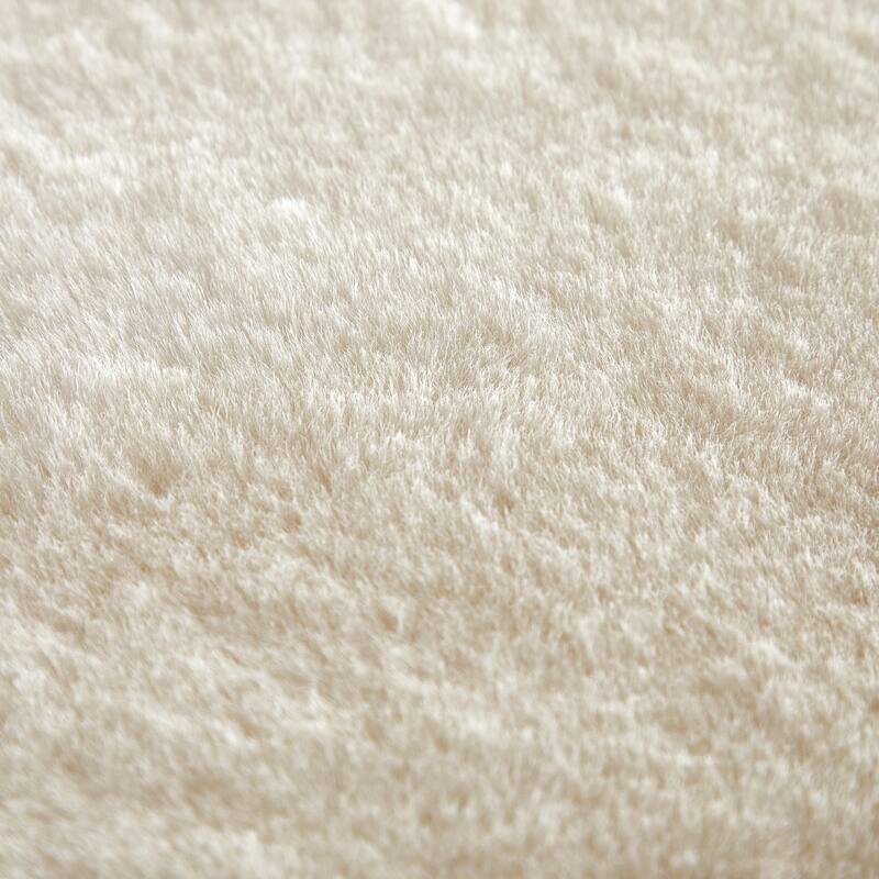 Nanshing Moira Solid Color Soft Shag Accent Rug - 30" x 46"