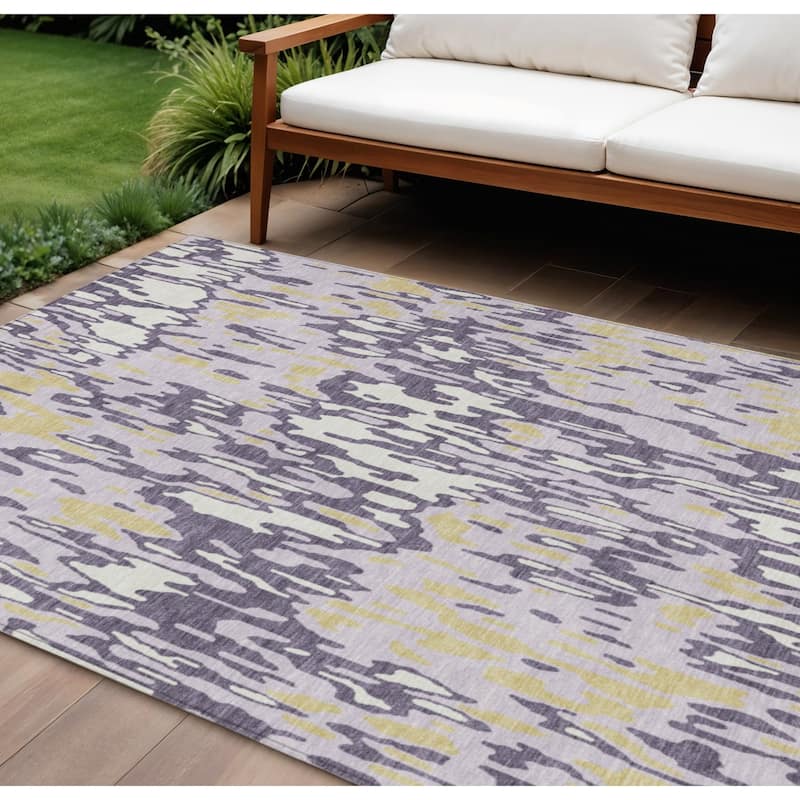 HomeRoots Striped Transitional Rectangle Outdoor Rug - 10' X 14'