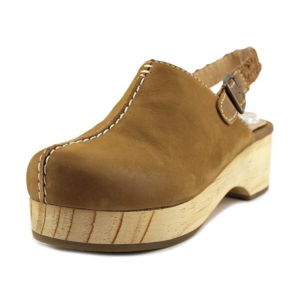 tan clogs