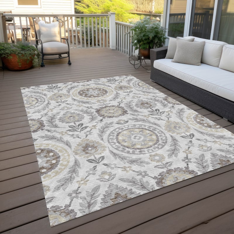 Machine Washable Indoor/ Outdoor Chantille Suzani Boho Rug