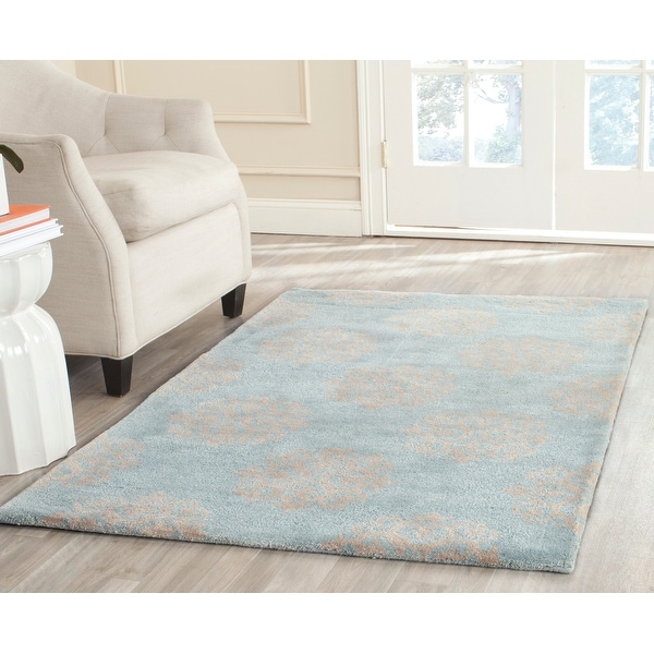 Safavieh Handmade Soho Neve Medallion Wool Rug. Opens flyout.