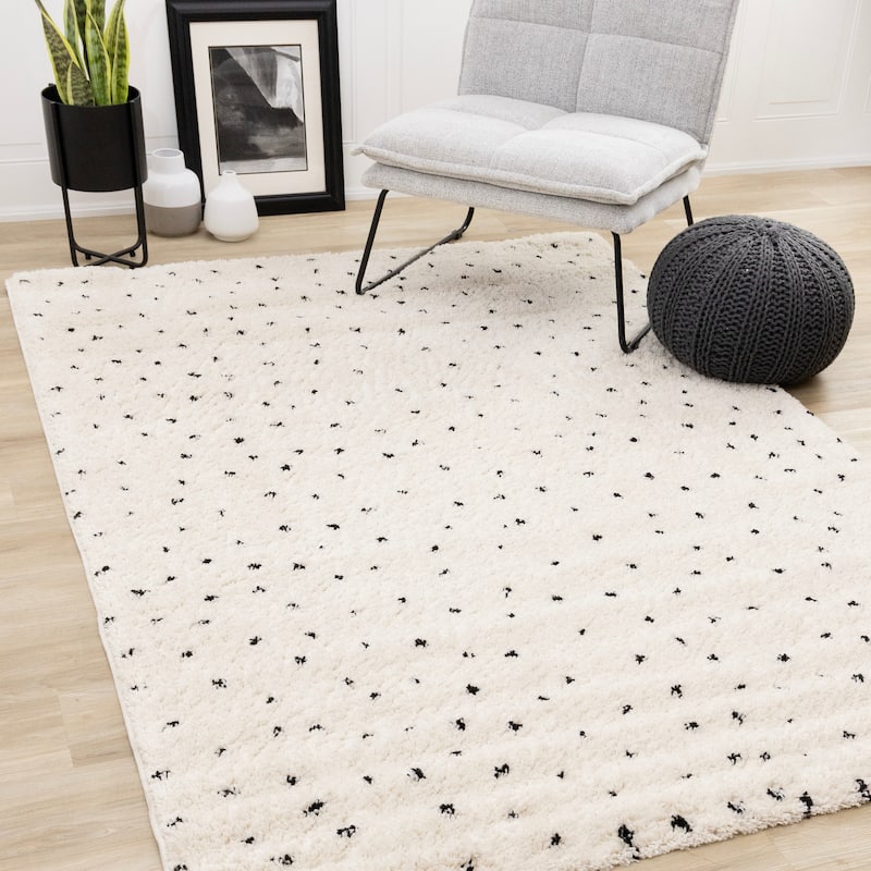Cream Black Speckled Soft Shag Area Rug, 5'3" x 7'7"
