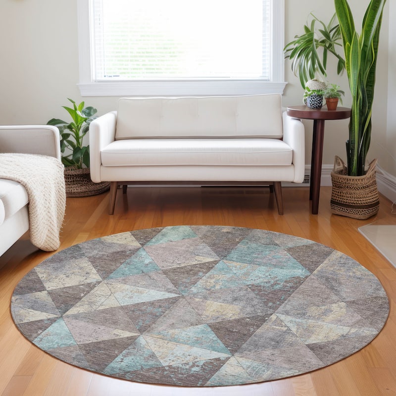 Machine Washable Indoor/ Outdoor Contemporary Diamonds Chantille Rug