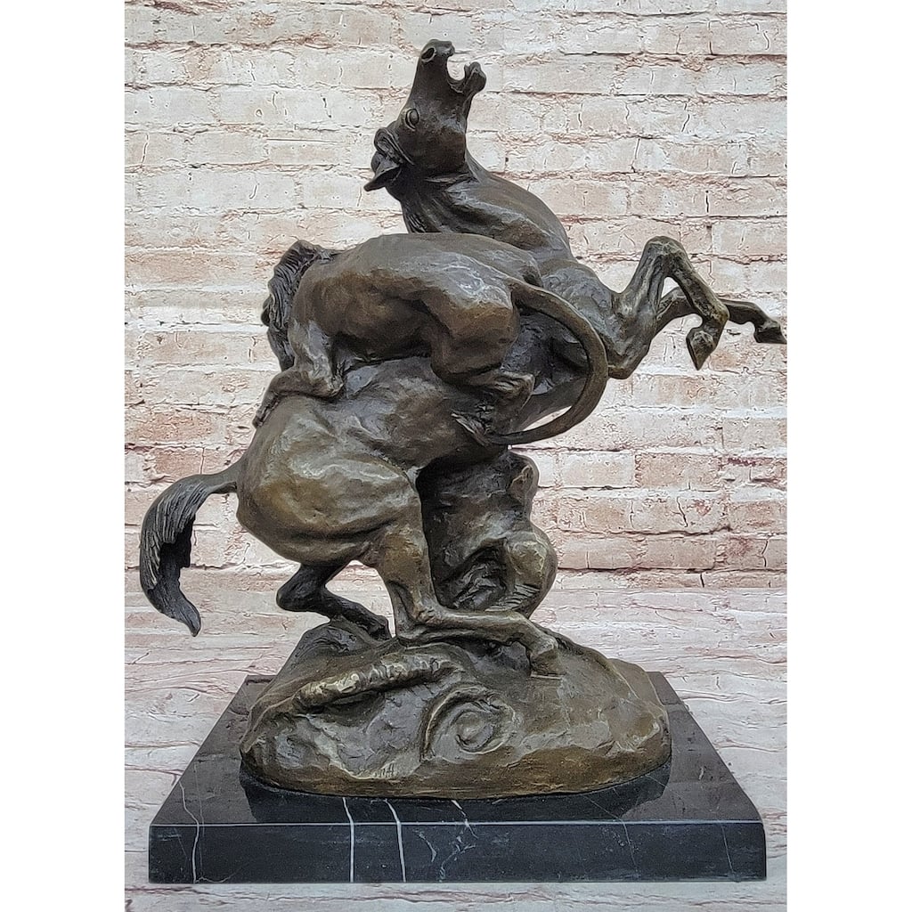 Imitative Lion Attacking Imitative Horse - Bronze Metal Sculpture By Antoine Barye On Marble Base