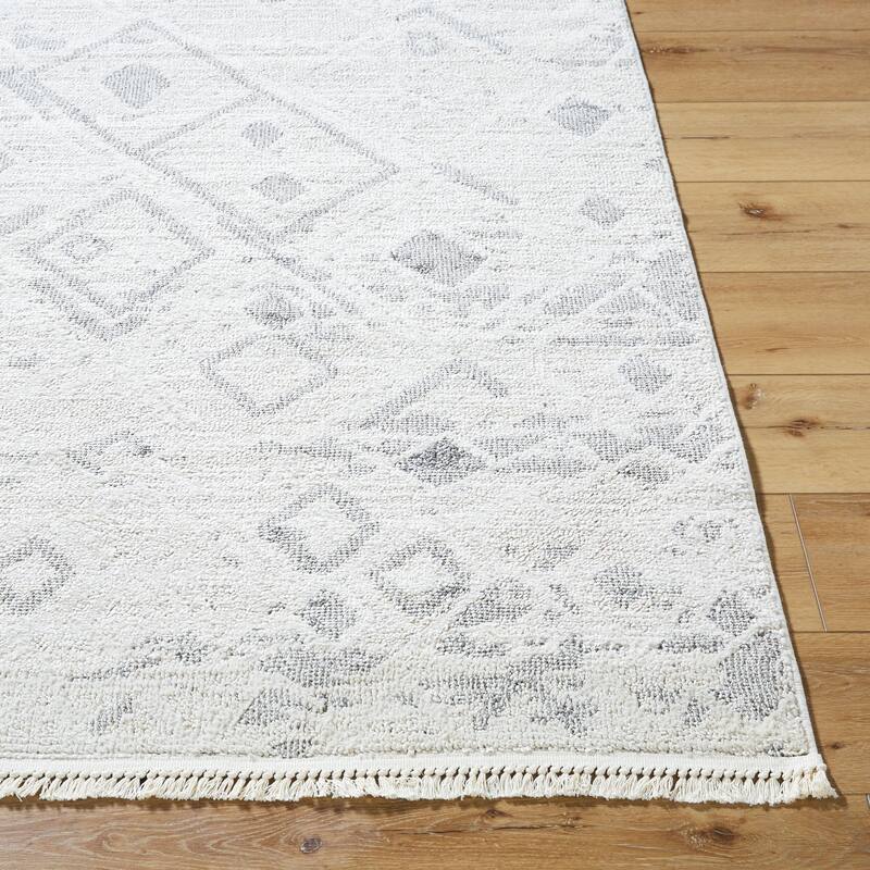 Livabliss Rustic Berlin Diamond Area Rug - 2'7" x 7'3"