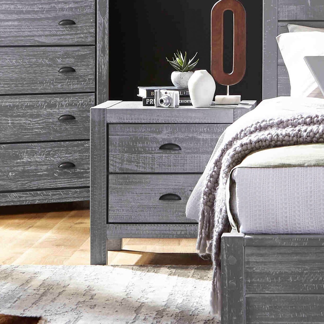 Montauk solid wood sales bedroom set