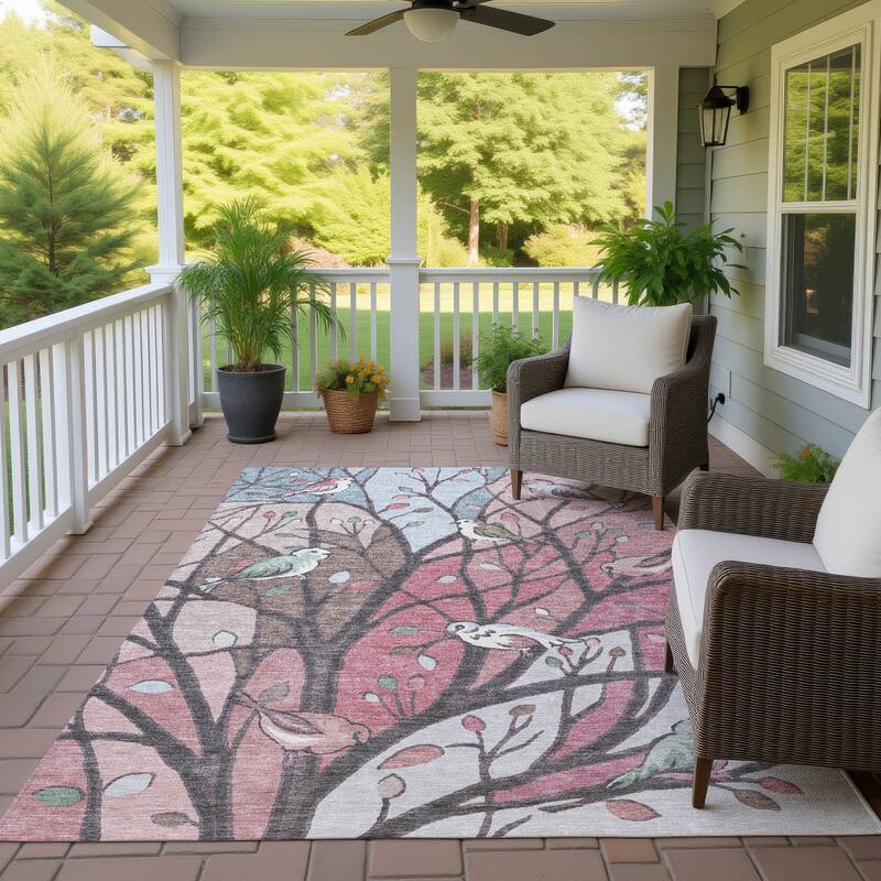 Machine Washable Indoor/ Outdoor Bird Mosaic Chantille Rug