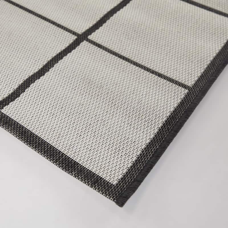 Messier Modern Grid Indoor/Outdoor Area Rug