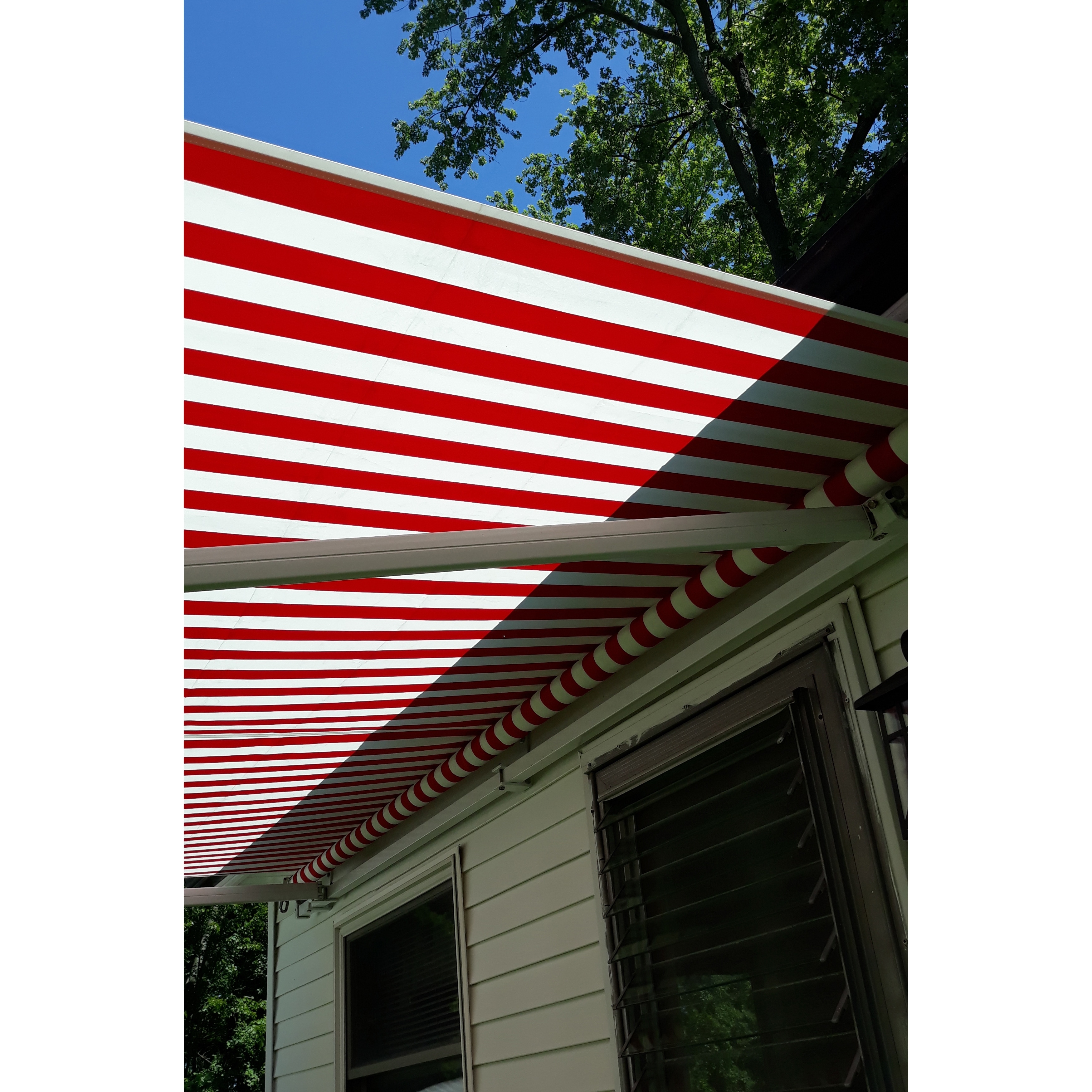 ALEKO Fabric Replacement For 8x6.5 Ft Retractable Awning Multistripe Red Color 