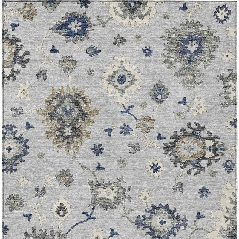HomeRoots Floral Traditional Rectangle Outdoor Rug