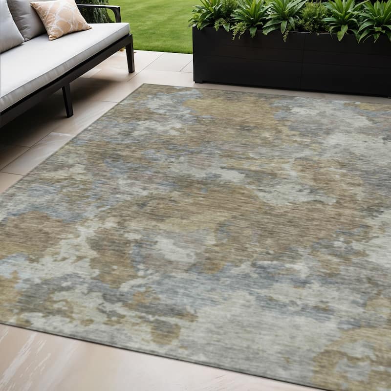 HomeRoots Abstract Transitional Rectangle Outdoor Rug - 5' X 8'