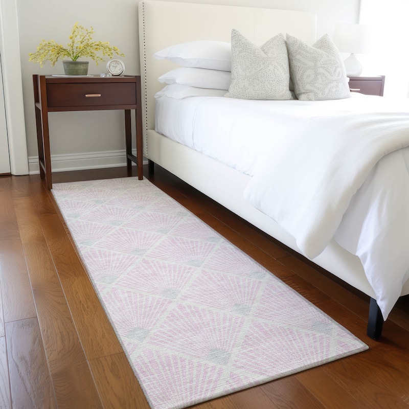 Machine Washable Indoor/ Outdoor Chantille Modern Shells Rug