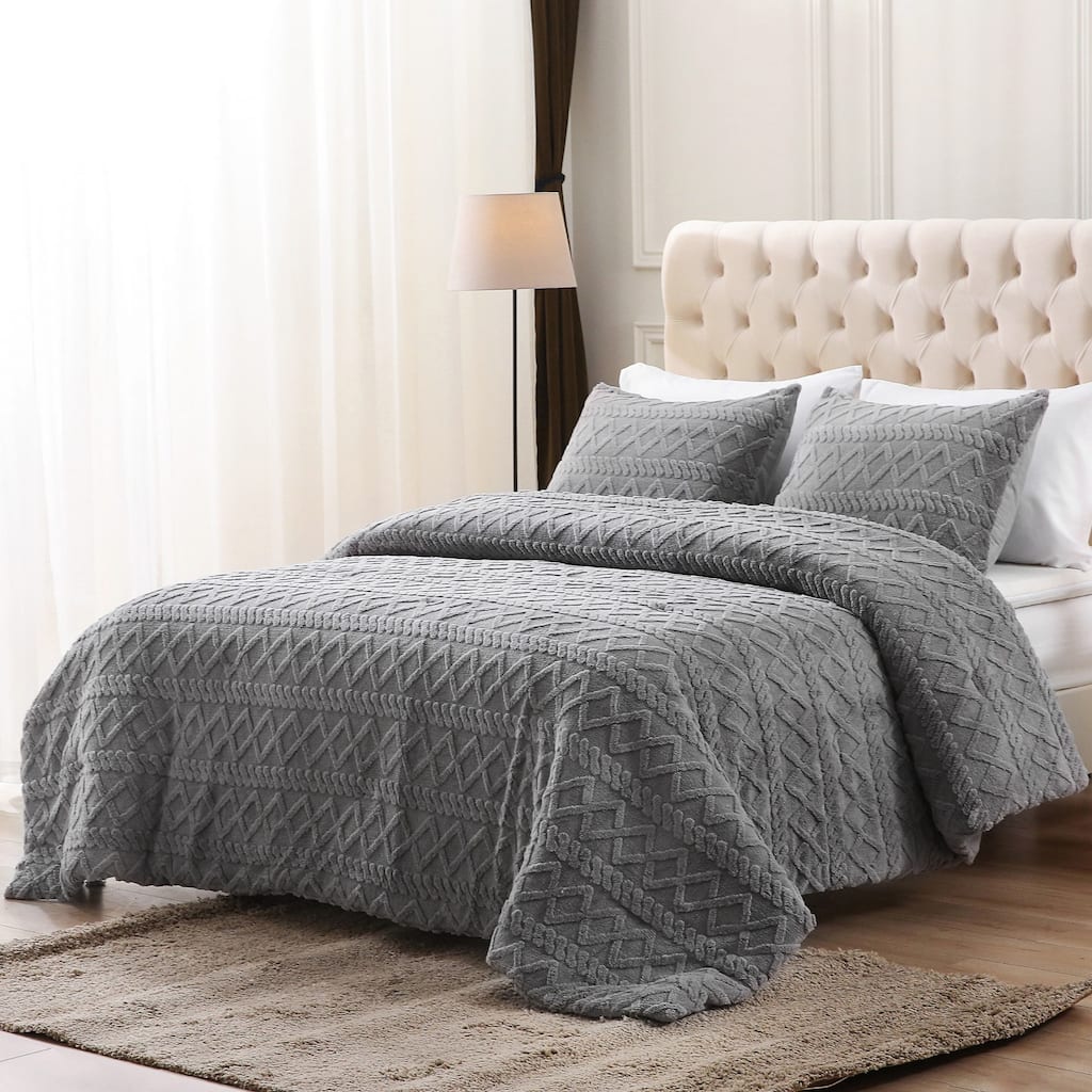 Three Dimensional Carved Plush Comforter Set