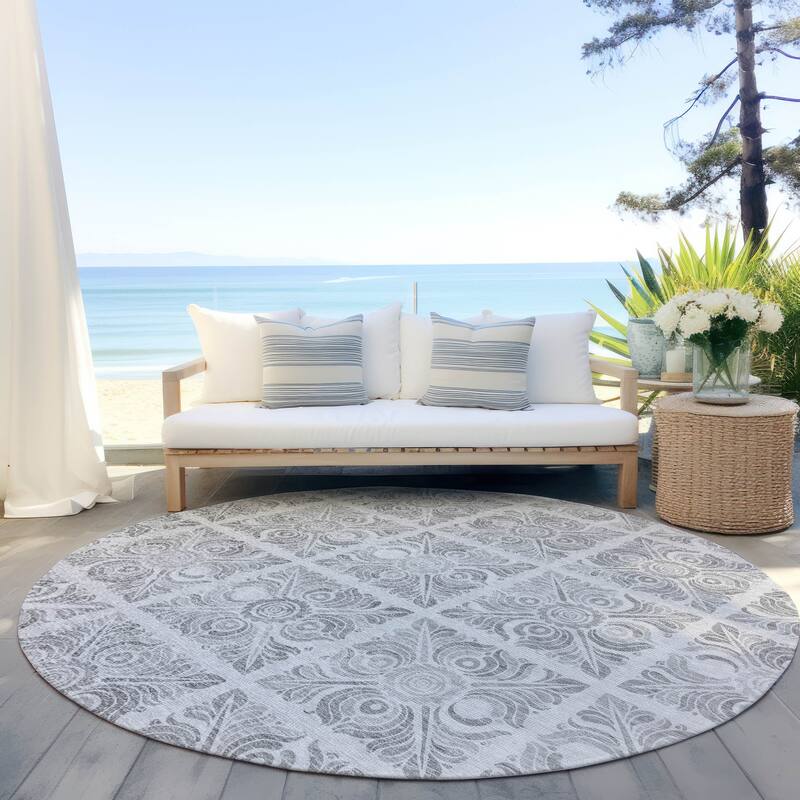 Machine Washable Indoor/ Outdoor Chantille Mosaic Rug - Silver - 8' x 8'