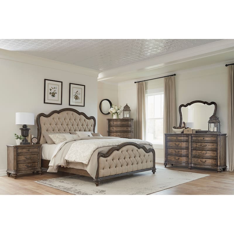 Traditional Nightstand of 3 Drawers Oak 1pc Bedside Table Wooden Formal Bedroom Furniture Decorative Drawer Pulls
